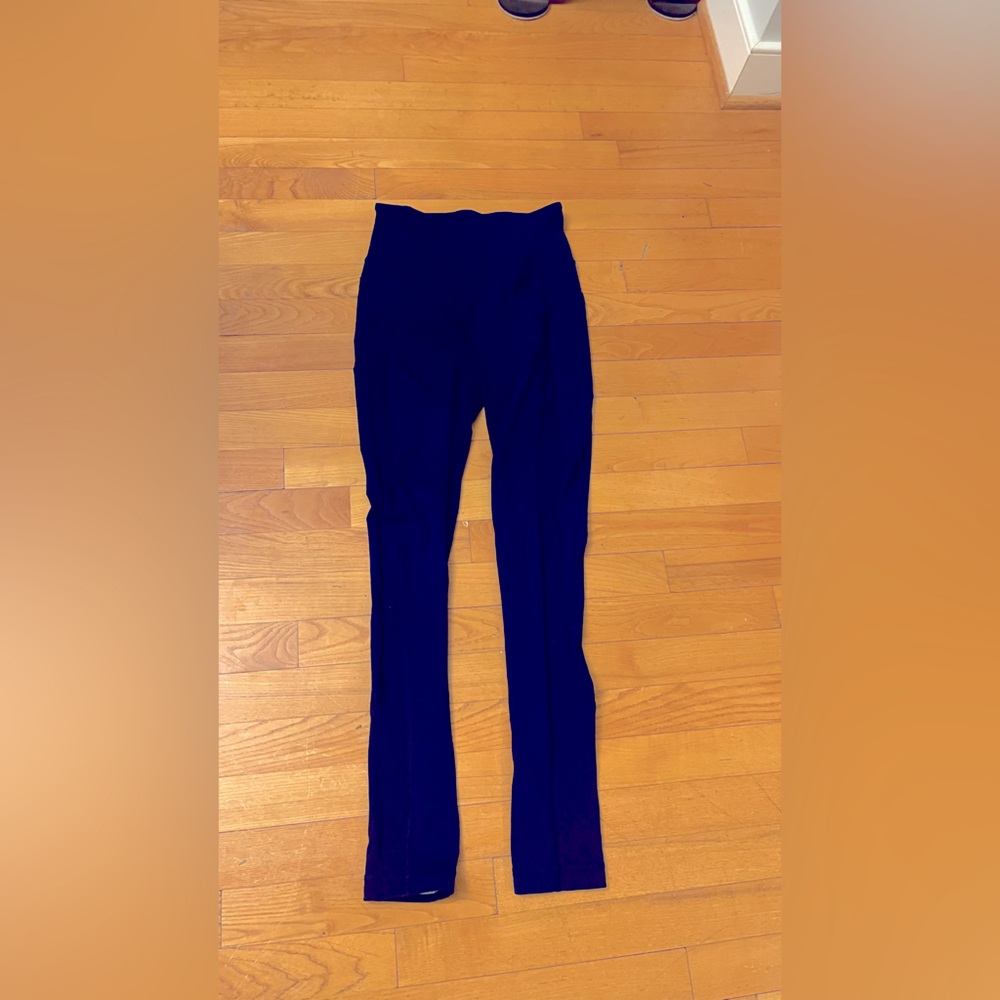 Lululemon Wonder Train high Rise 25”, size 4, Larkspur blue